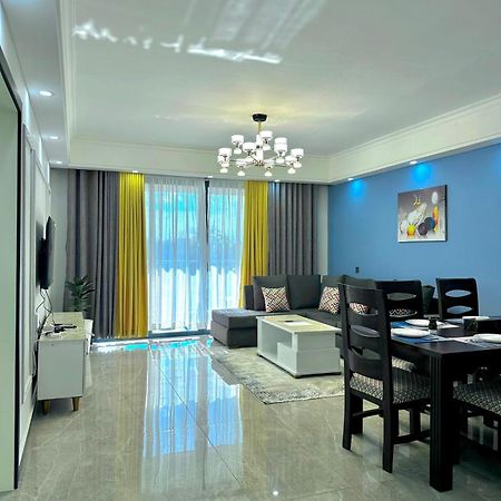 Stayrest Safari Tours New 3 Bedroom Apartments In Kilimani Nairobi With Rooftop Pool Exterior foto