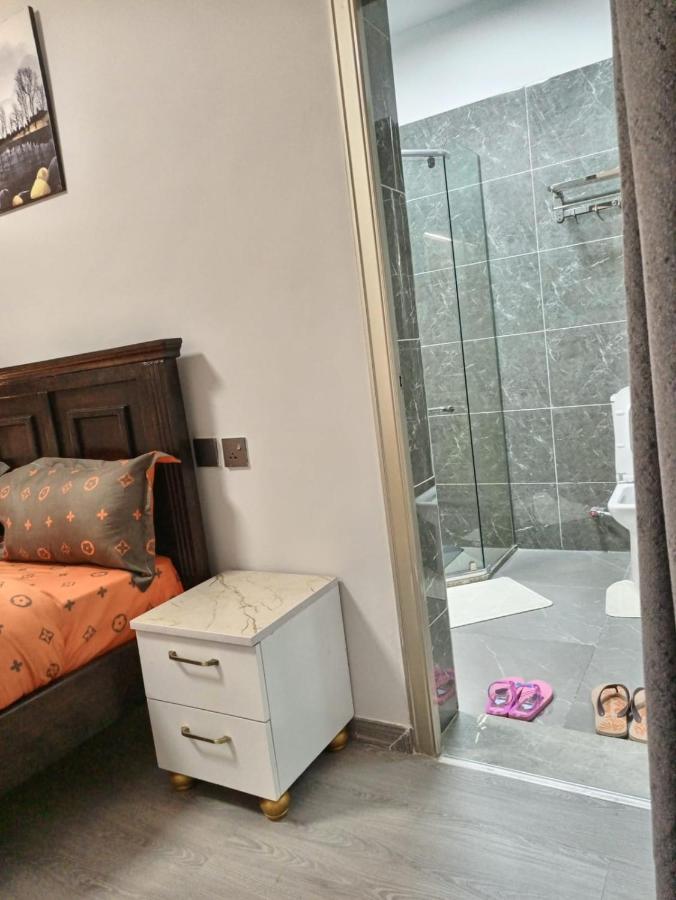 Stayrest Safari Tours New 3 Bedroom Apartments In Kilimani Nairobi With Rooftop Pool Exterior foto
