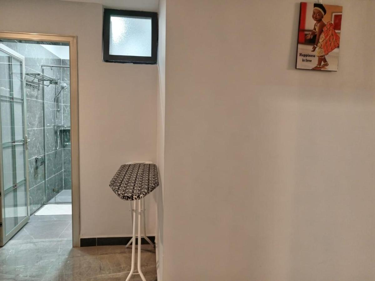 Stayrest Safari Tours New 3 Bedroom Apartments In Kilimani Nairobi With Rooftop Pool Exterior foto